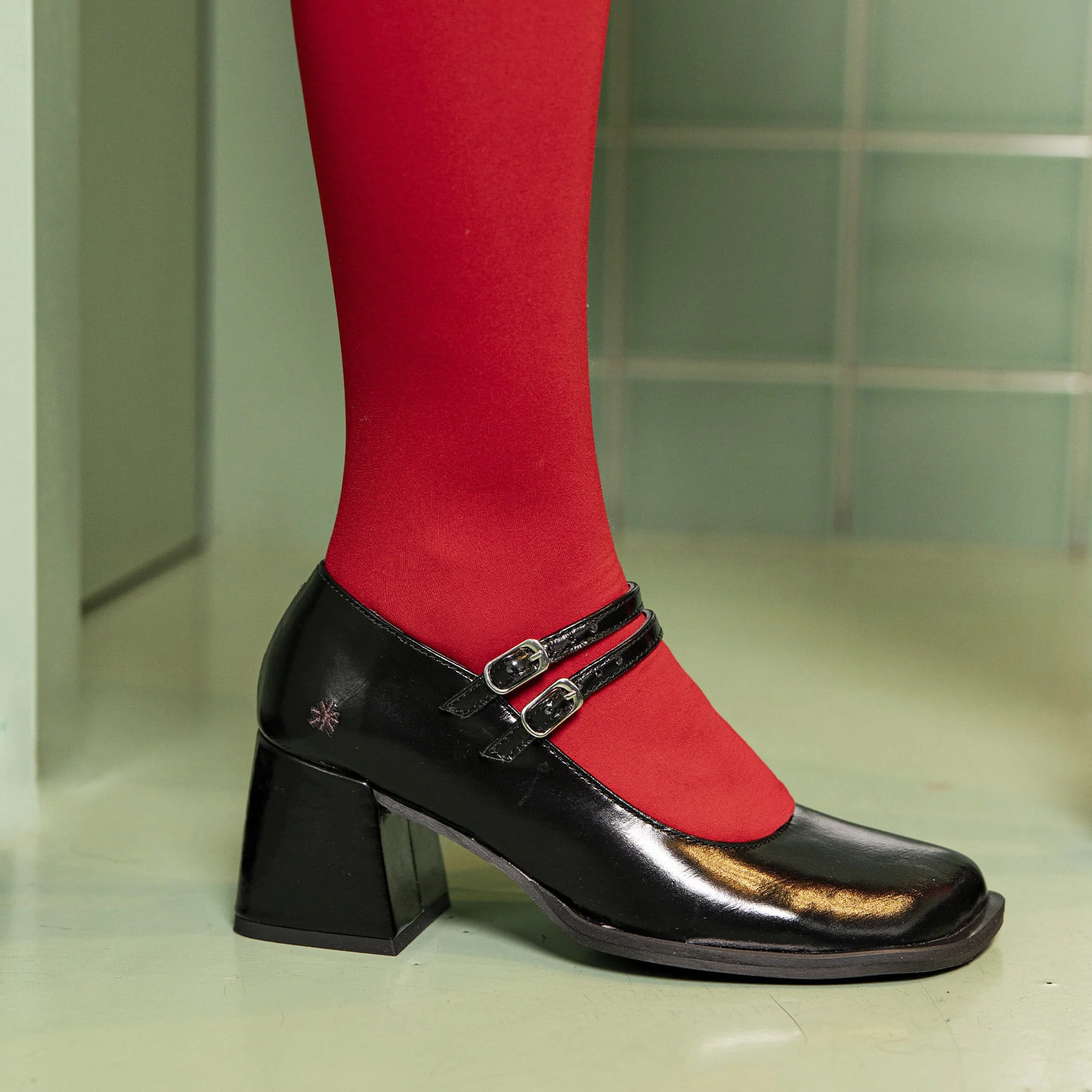 Zapatos 1704 NAPPA SHINNY BURDEOS / VERONA color Burdeos