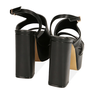 Sandalias negras con plataforma y tacón de 12 cm.