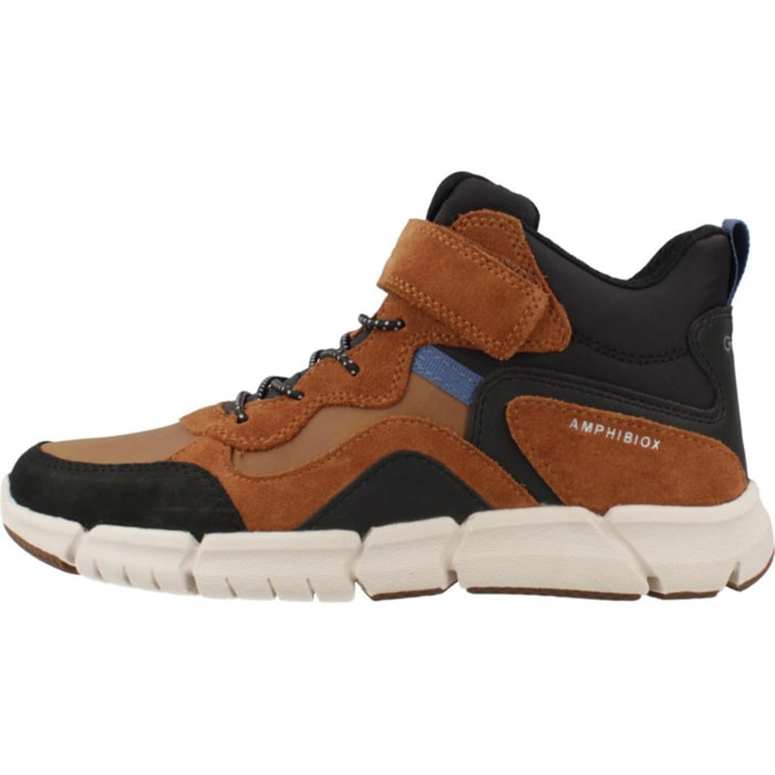 Zapatillas Niño de la marca GEOX  modelo J FLEXYPER BRONCE