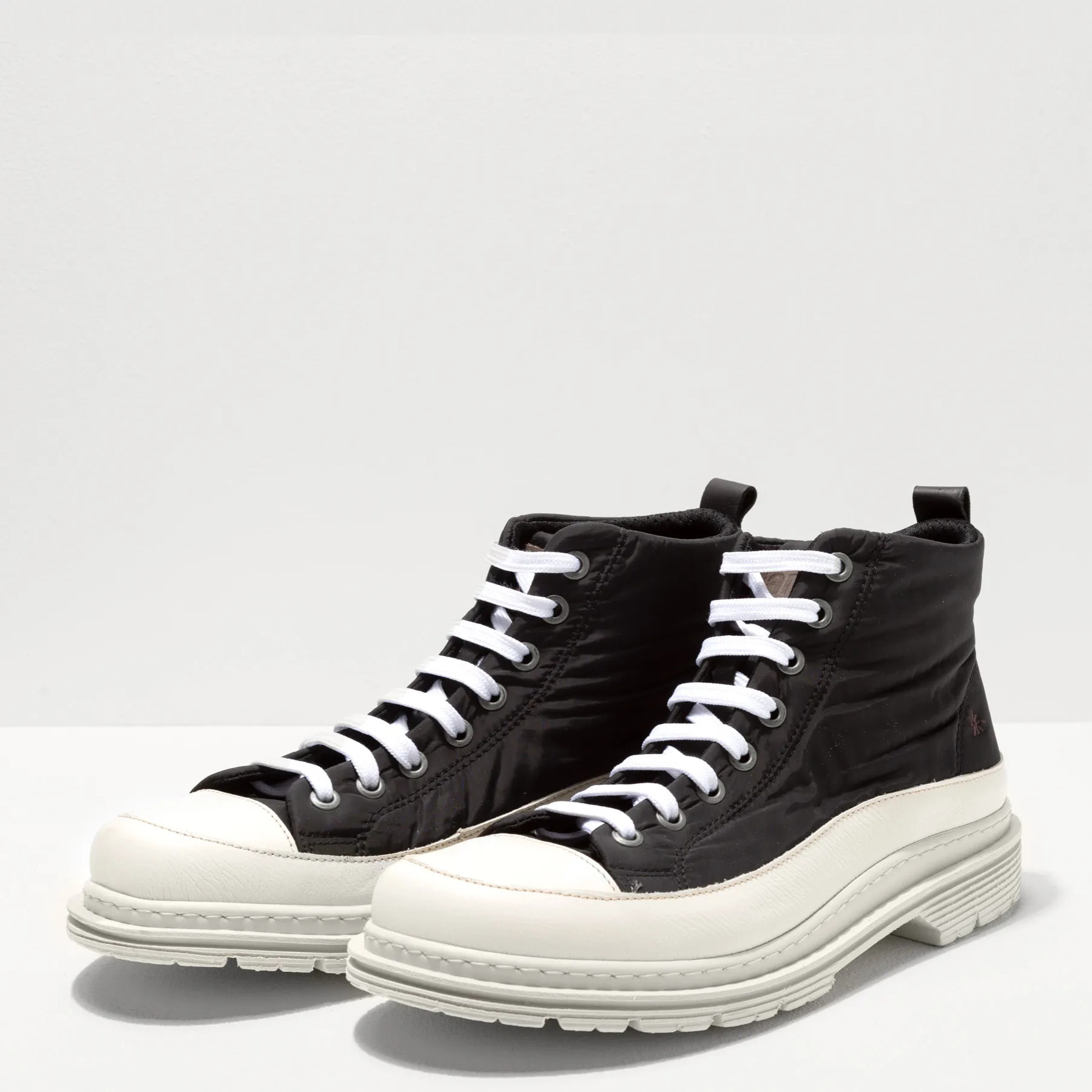 Botines 1895 NYLON BLACK/ BIRMINGHAM color Black