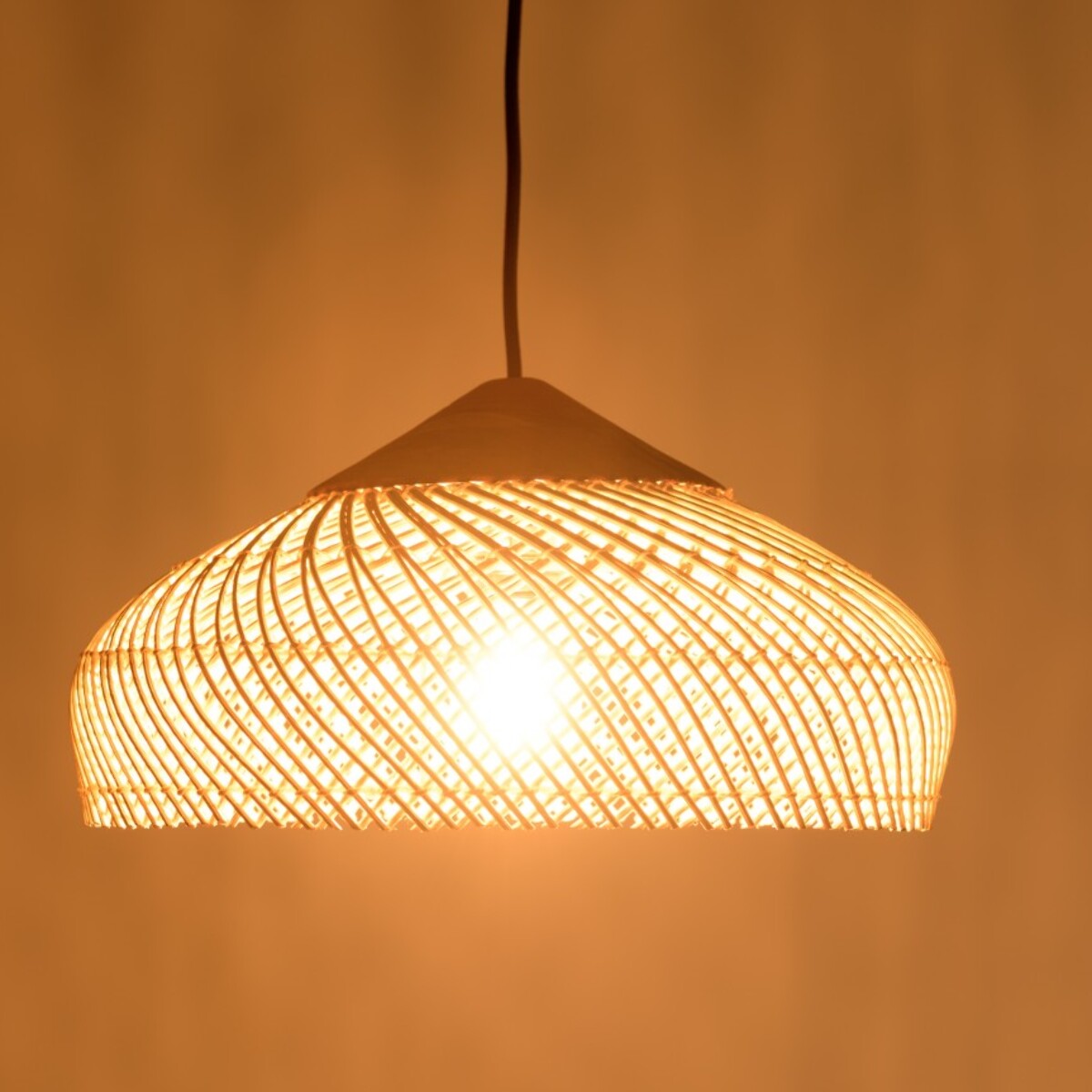 SIXTINE - Suspension 40x40cm en rotin couleur naturelle et teck recyclé