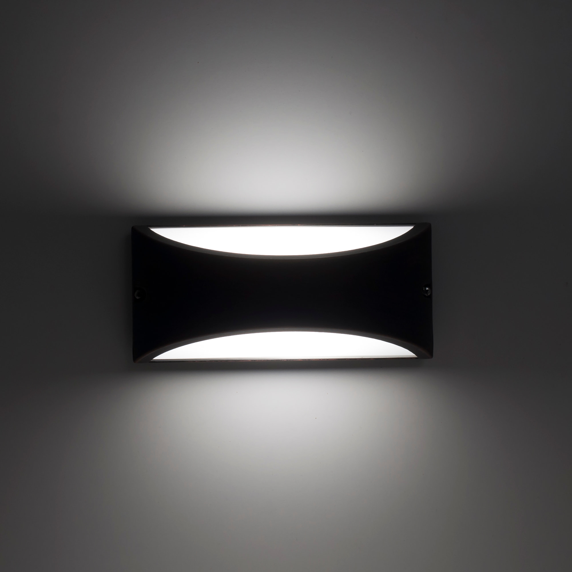 Forlight Aplique Exterior LED IP54, Diseño Rectangular Marrón Óxido, Luz Neutra 4000K, 444 Lúmenes, Resistente y Eficiente, Ideal para Fachadas y Terrazas, 8.7W, 30,000 Horas de Vida