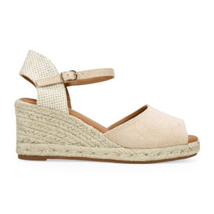 Sandalias beige con cuña de esparto