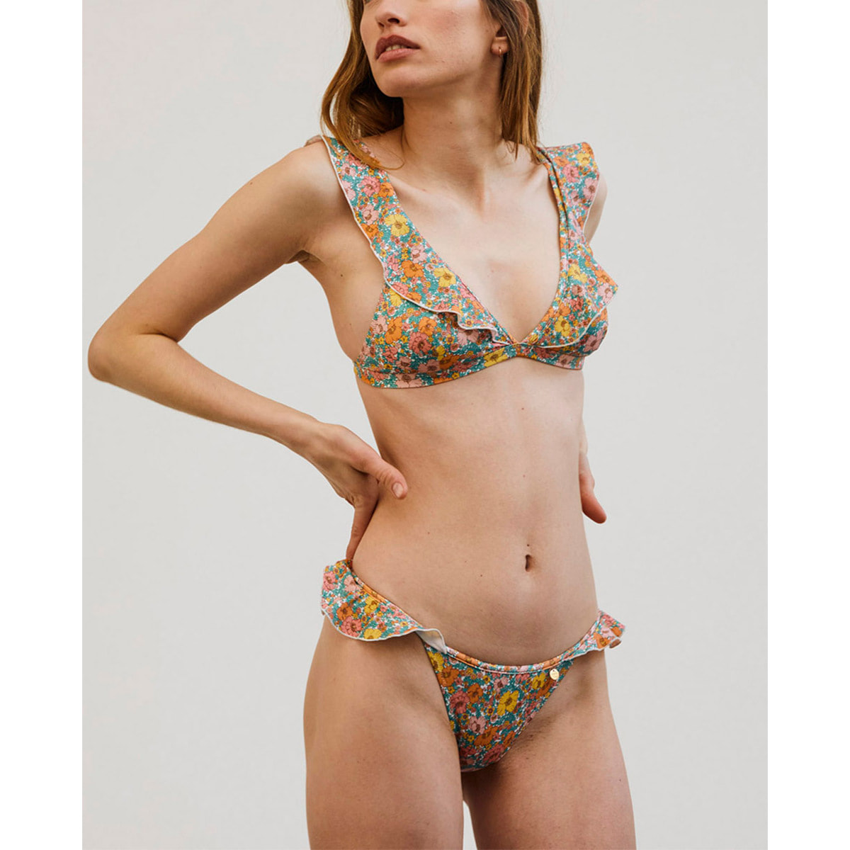 Braga de bikini clásica con volante