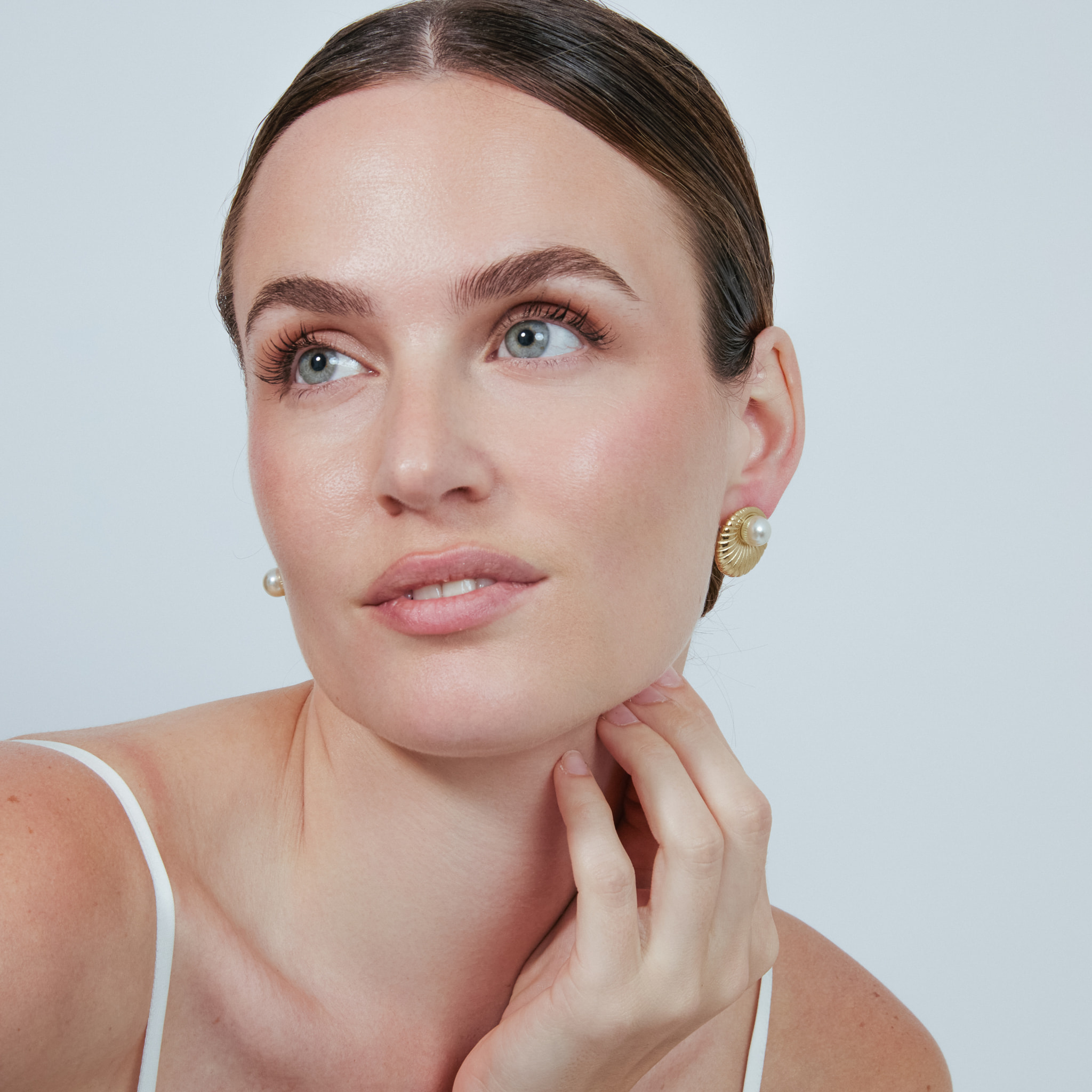 Pendientes Liusah acabado oro amarillo 18k