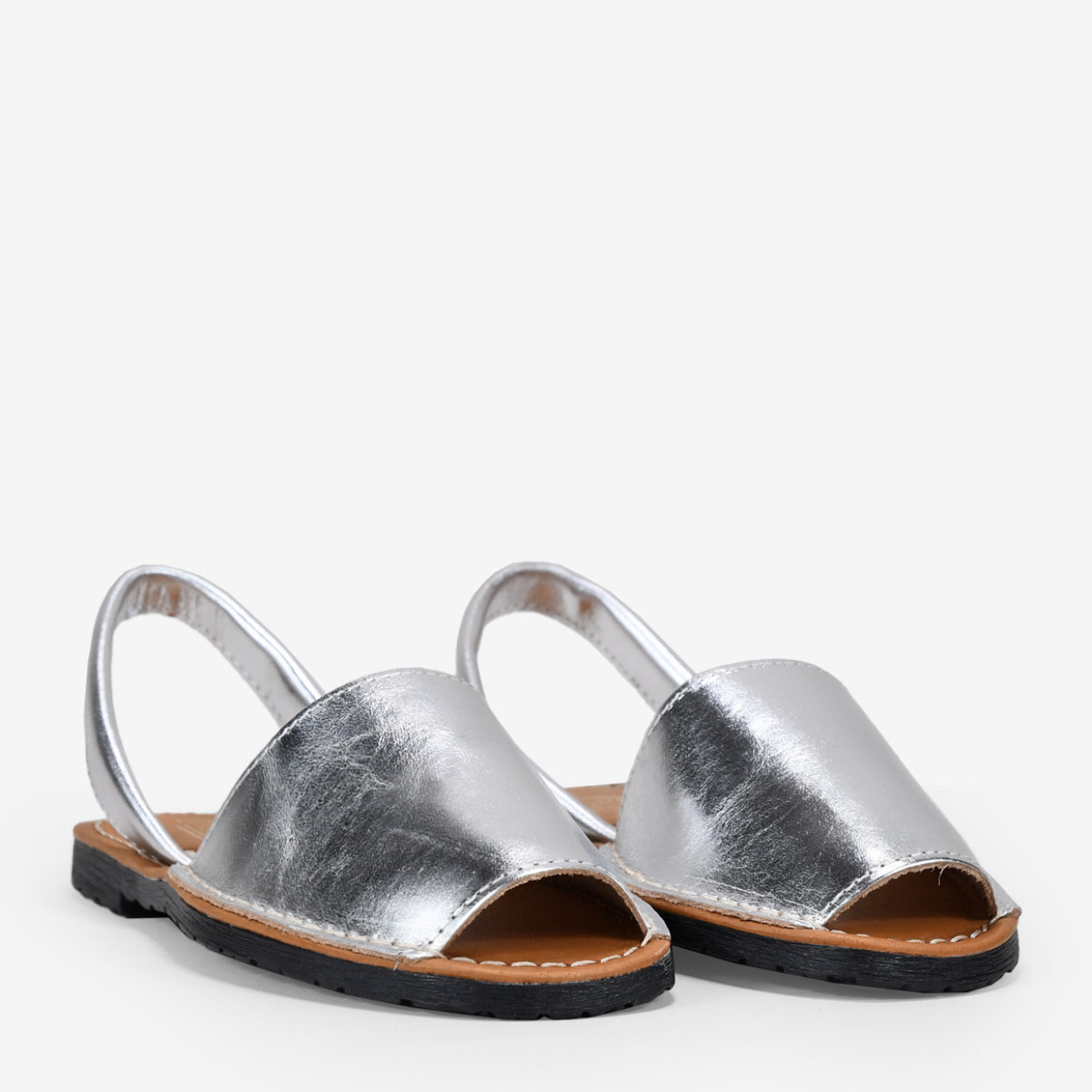 Alpargatas de piel plateadas