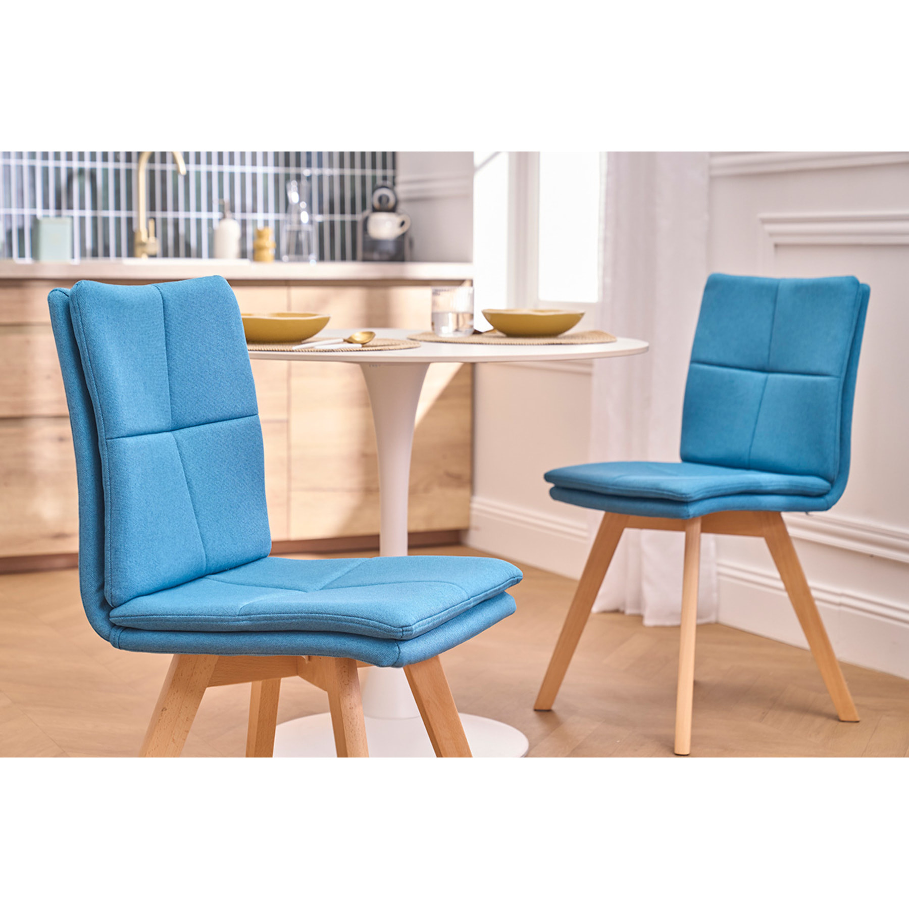Chaises scandinaves en tissu bleu et bois clair (lot de 2) THEA