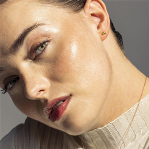 Pendientes Lux by Lux acabados oro anmarillo 18k