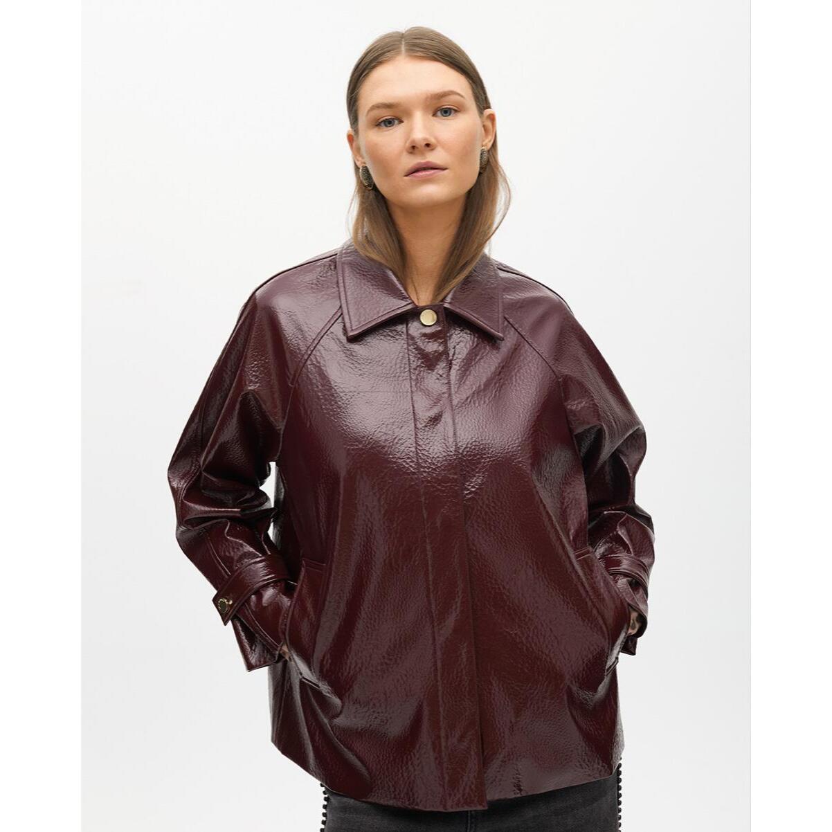 Giacca Dritta Effetto Vernice