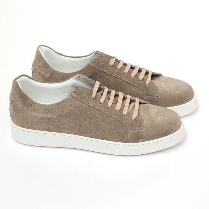 Sneakers stringate in camoscio
