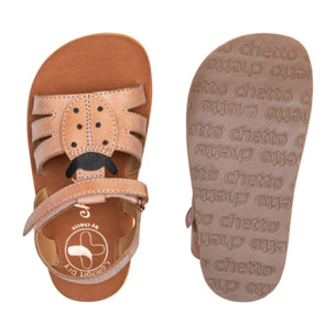 SANDALIA BAREFOOT ROSA - SUAVIDAD Y ENCANTO CON MARIQUITA EN RELIEVE