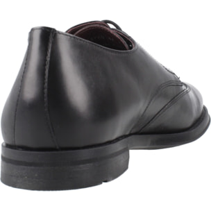 Zapatos de Vestir Hombre de la marca GEOX  modelo U DECIO NEGRO
