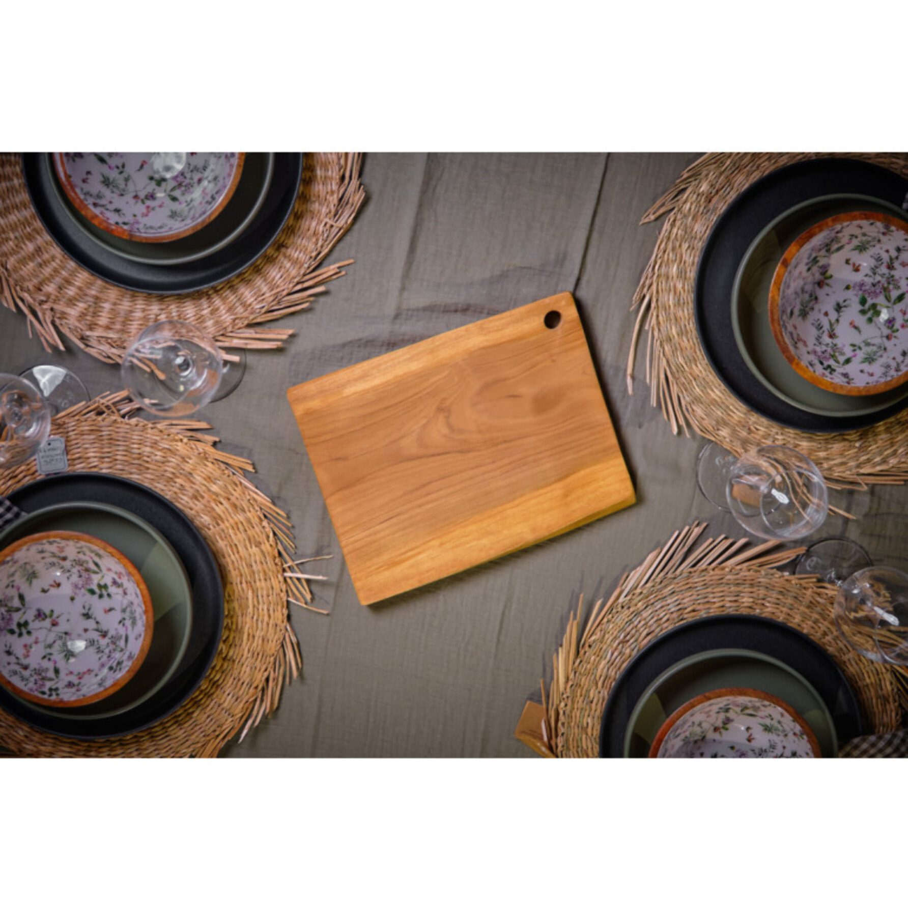 Planche de découpe 30x25cm rectangulaire en bois de teck - MADISON