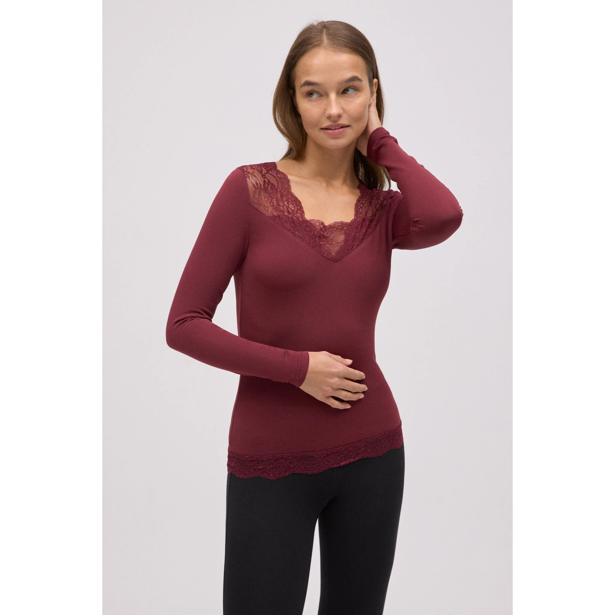 Maglietta termica con scollo a V e pizzo color marrone