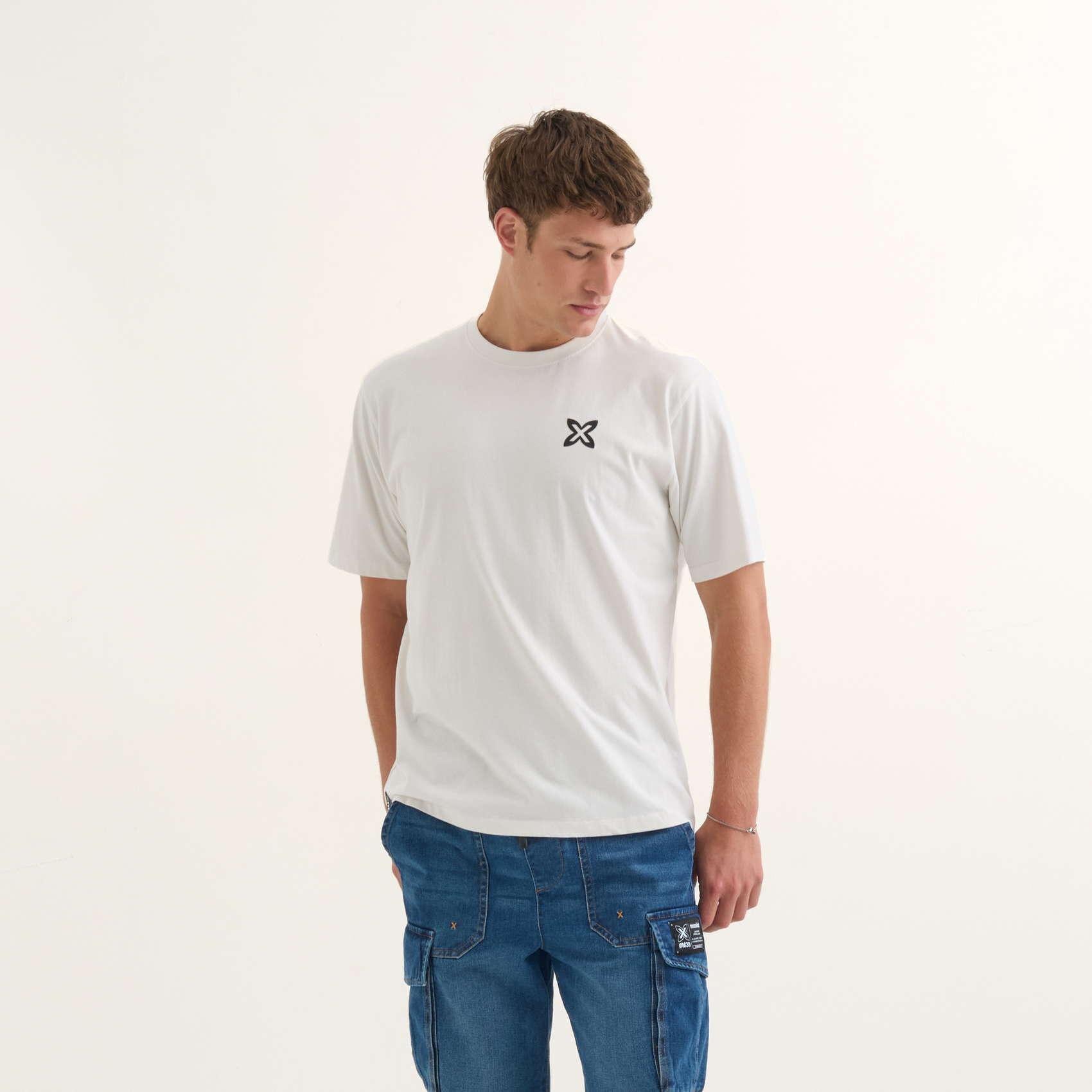 Camiseta MUNICH Skate streetwear hombre de algodón orgánico blanco