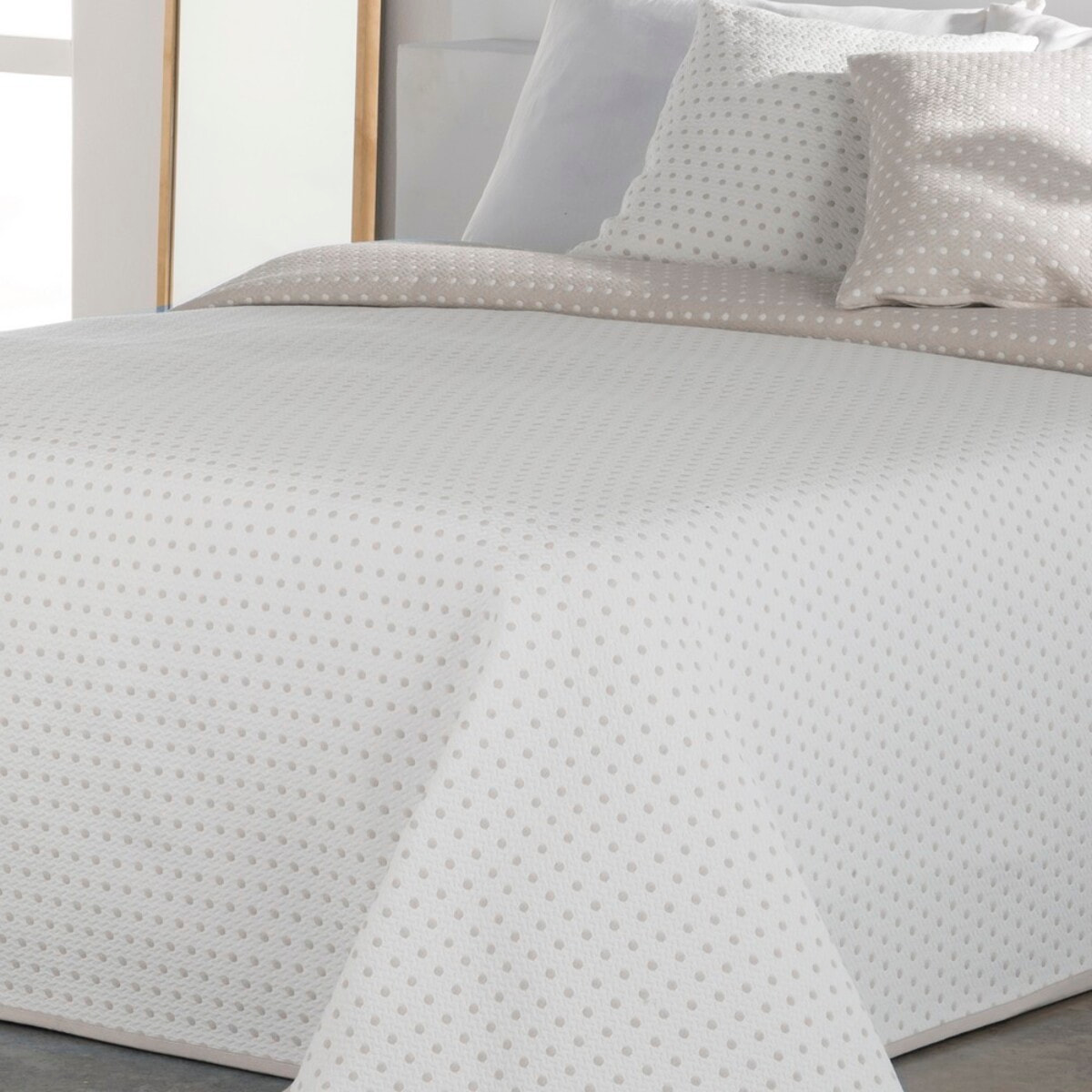 COLCHA JACQUARD OPALIA BEIGE