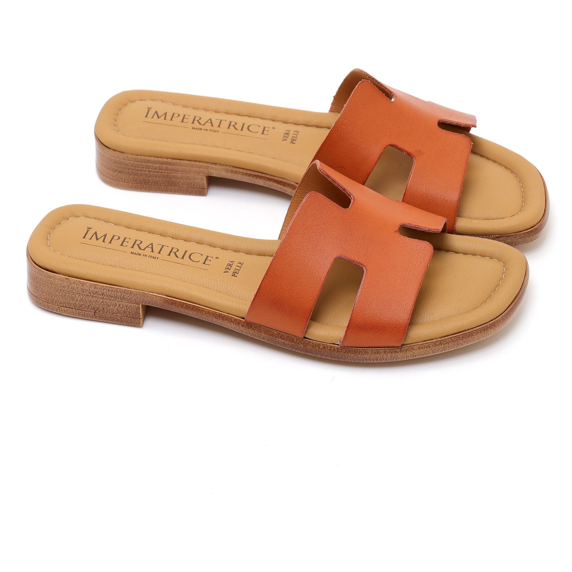 Ciabatte in simil pelle con sottopiede comodissimo in memory