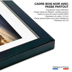Affiche beauté des lacs Affiche + cadre en bois - Noir