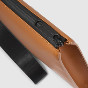 Piquadro Pochette mini in tessuto gommato resistente all'acqua con polsiera rimovibile