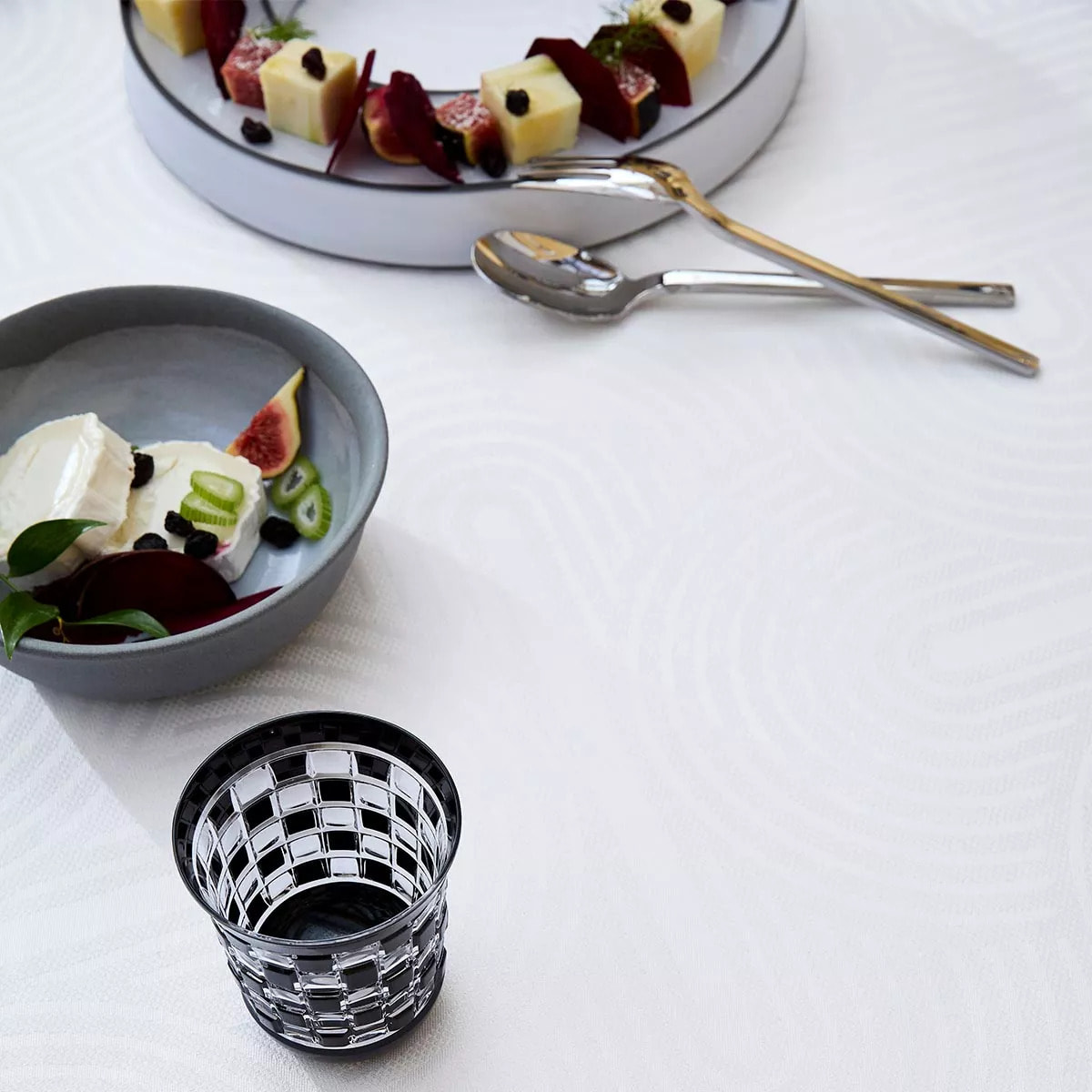 Nappe anti tache pur coton uni Le cercle blanc