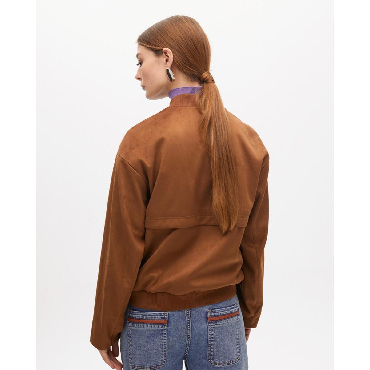 Giacca bomber in camoscio con dettaglio tasche