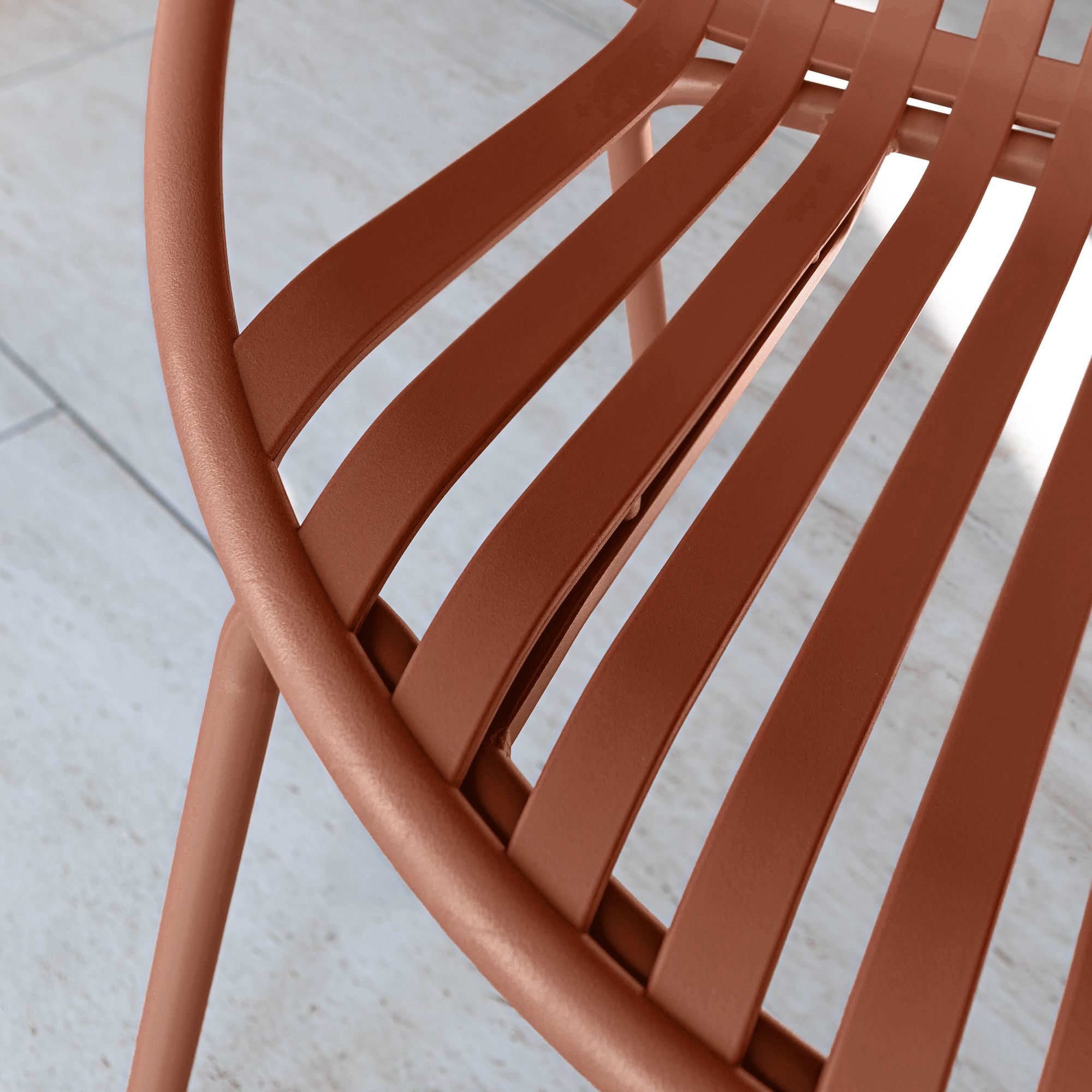 Salon de jardin 4 places en polypropylène brique CALYPSO