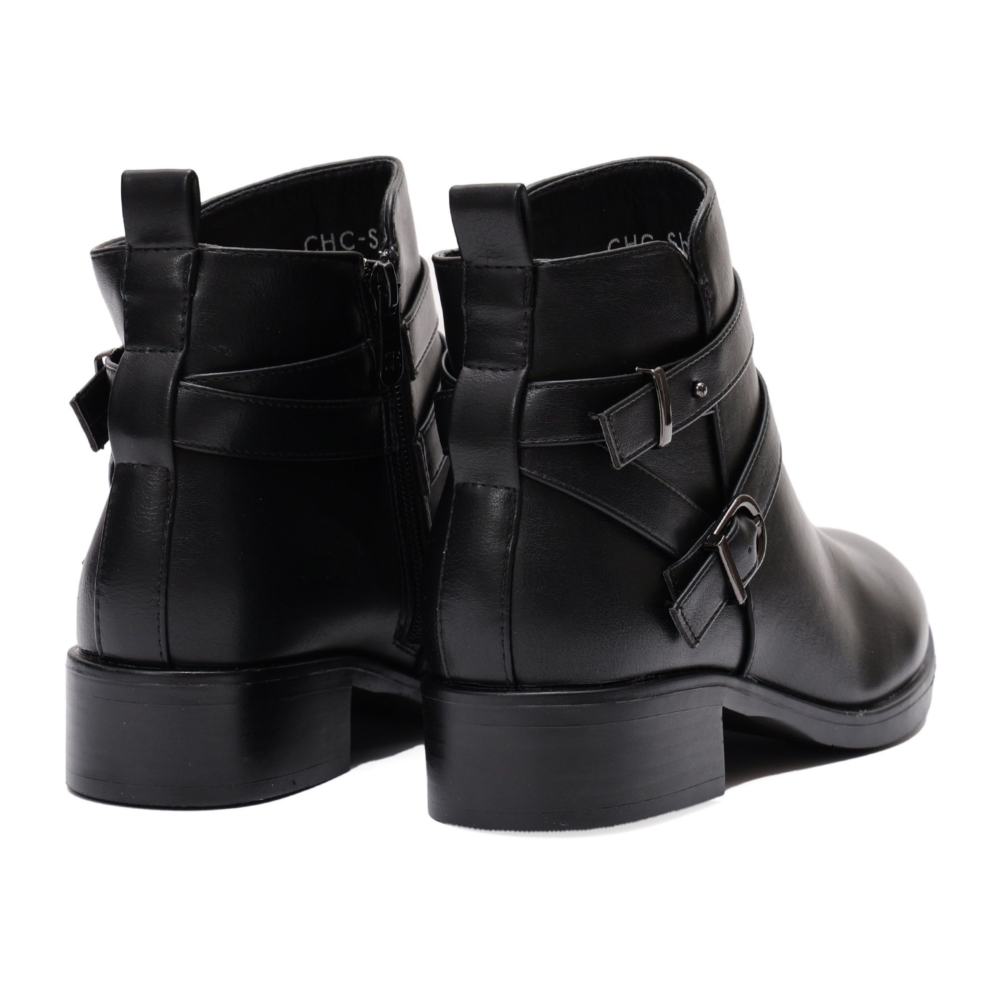 Stivaletto in simil pelle con fibbia