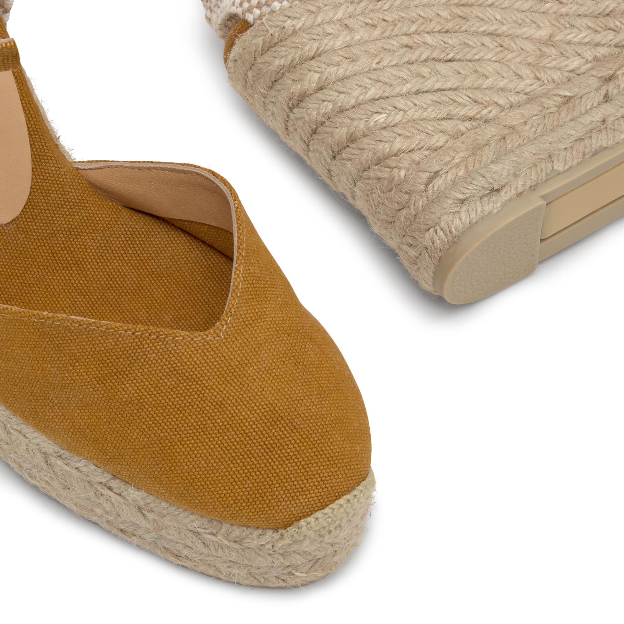 Alpargata de cuña Chiarita en algodón orgánico lavado con doble plataforma