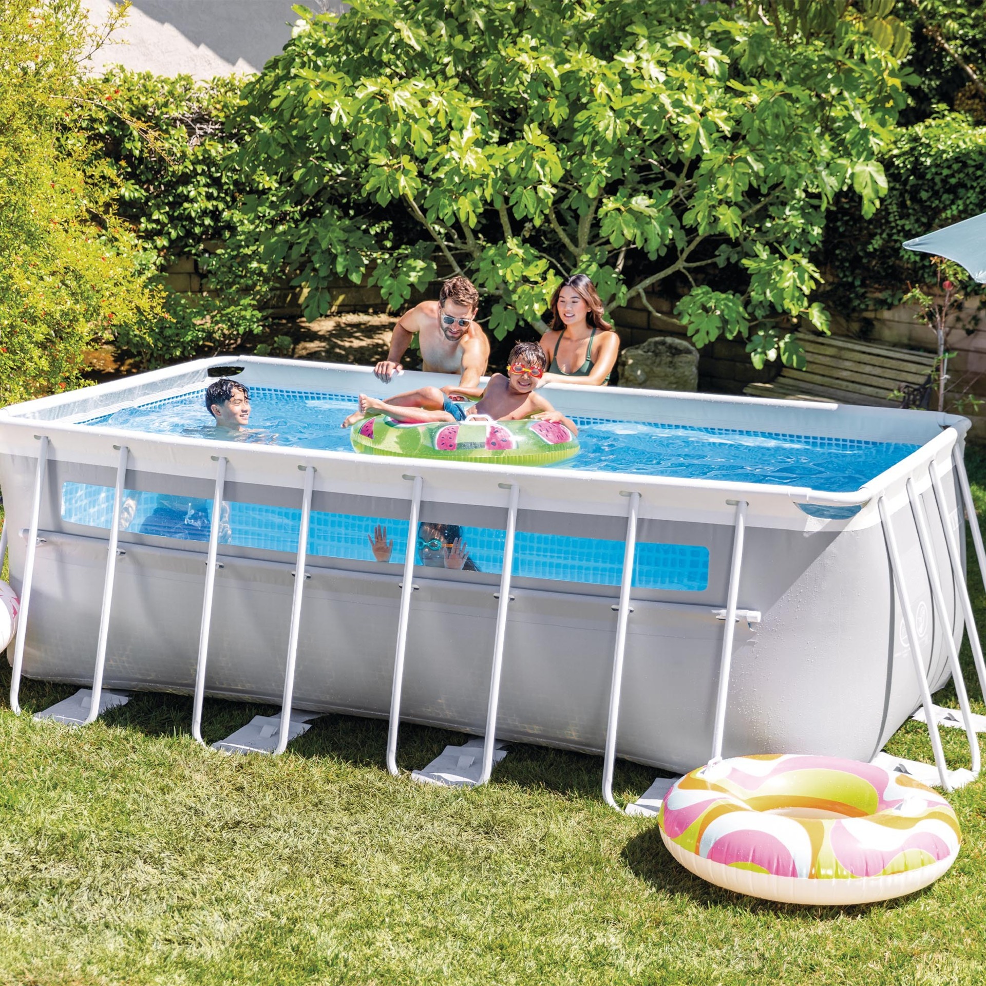 Intex Piscina Fuori Terra Prisma Frame Clearview Rettangolare, con Pompa Filtro 2006 L/h, Scaletta e Teli, P