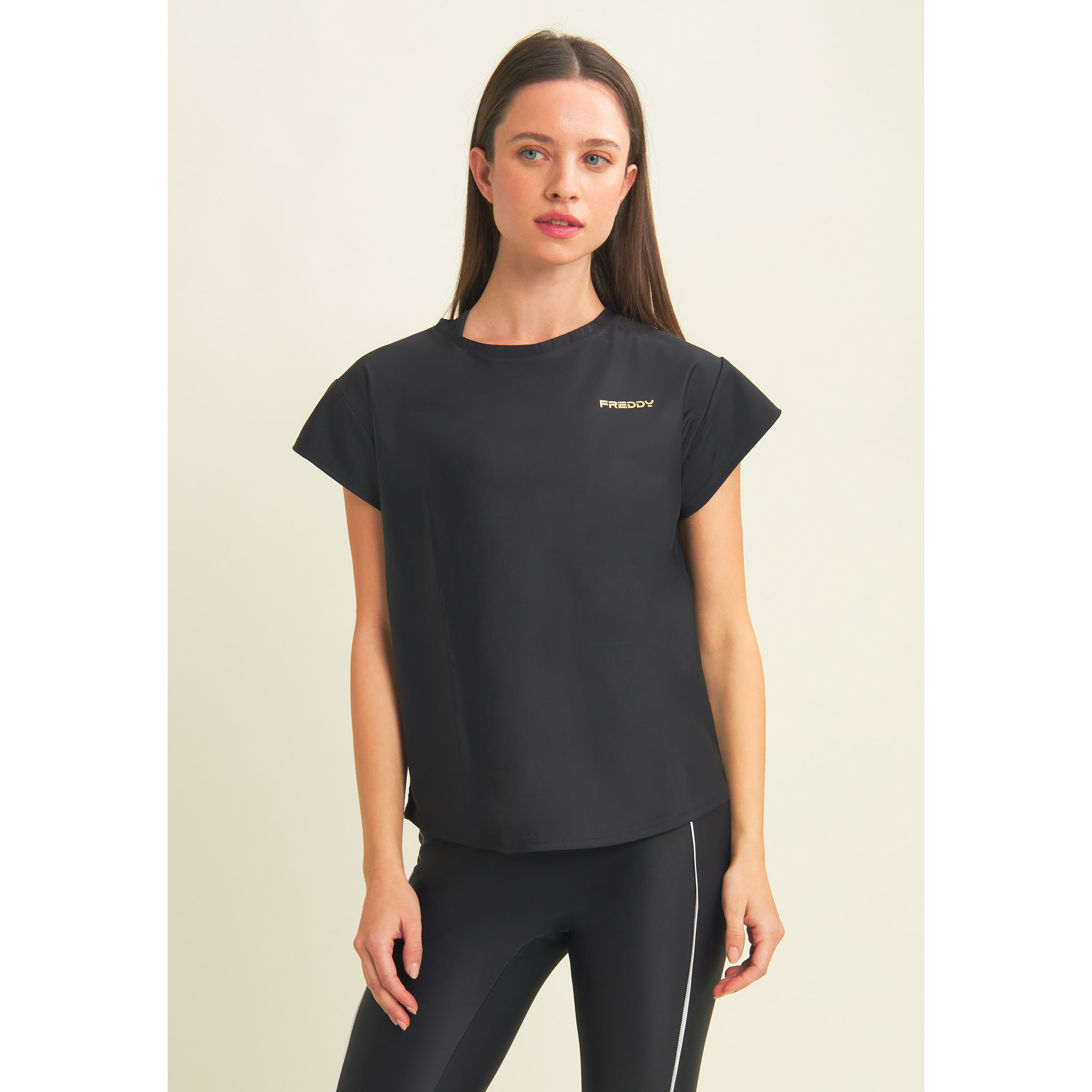 T-shirt tecnica con maniche ad aletta e profili a contrasto