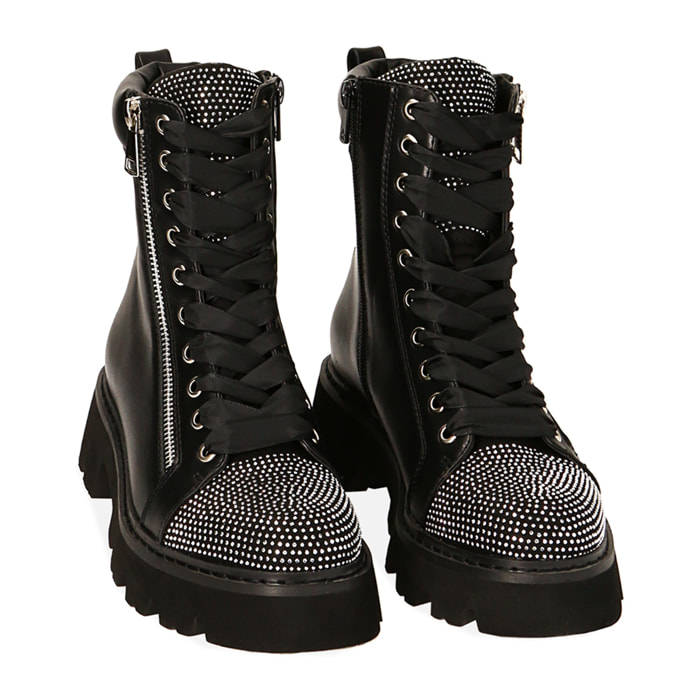Anfibi neri con strass