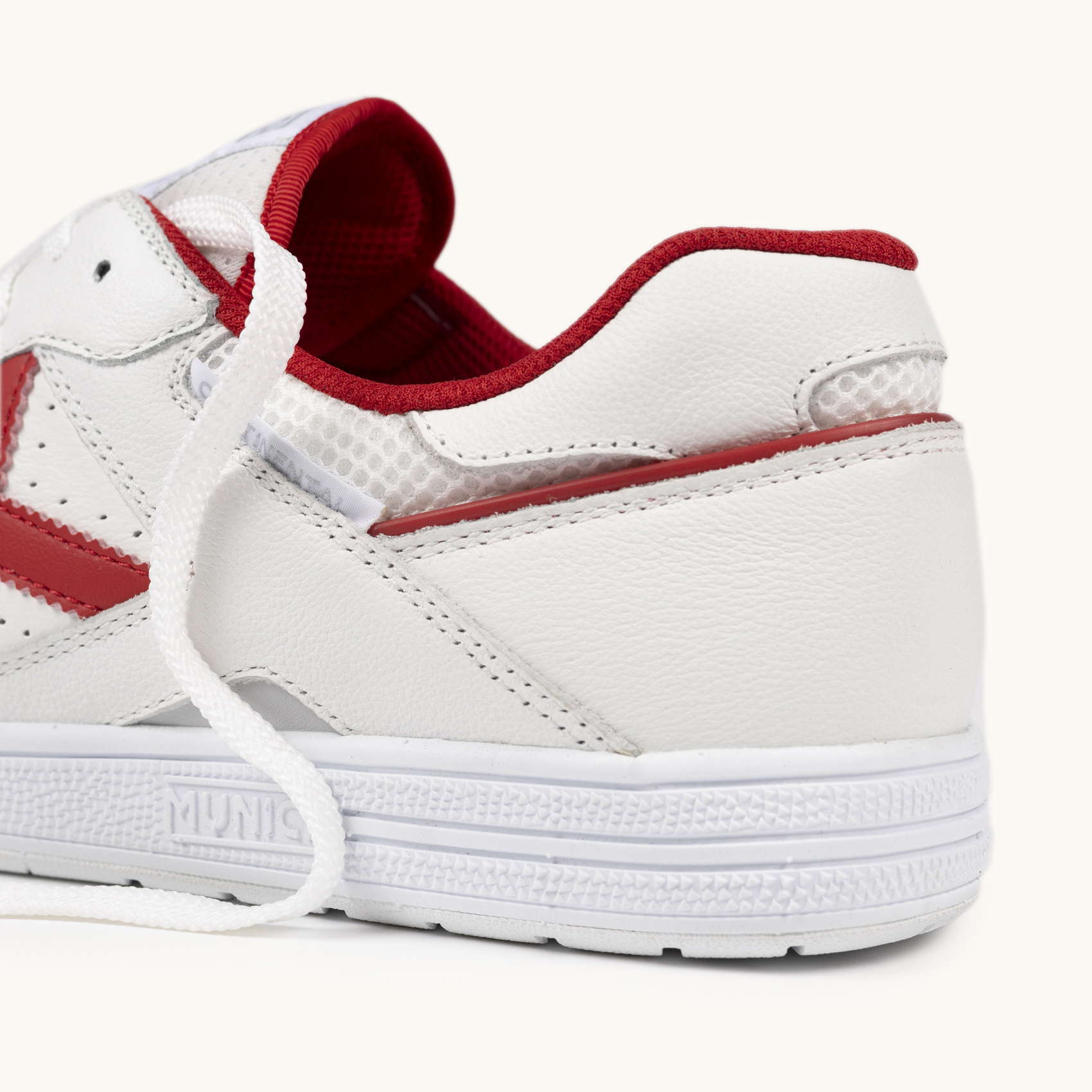 MUNICH CONTINENTAL V2 70 Zapatillas de Fútbol Sala Profesionales Blanco y Rojo