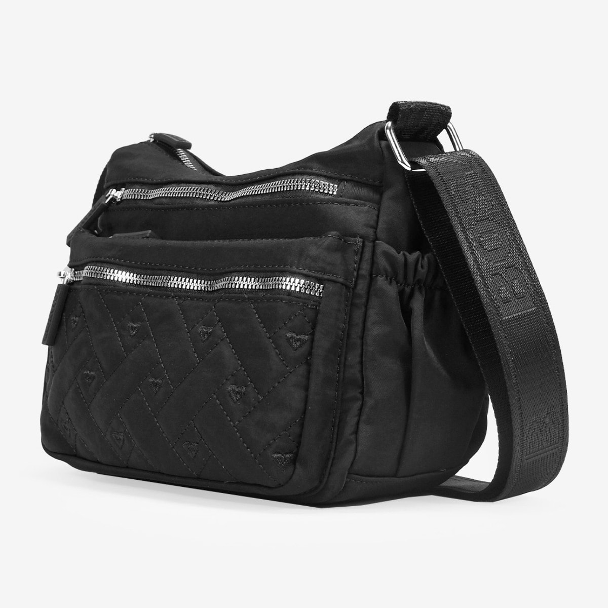 Bolso bandolera negro con cosido de corazones