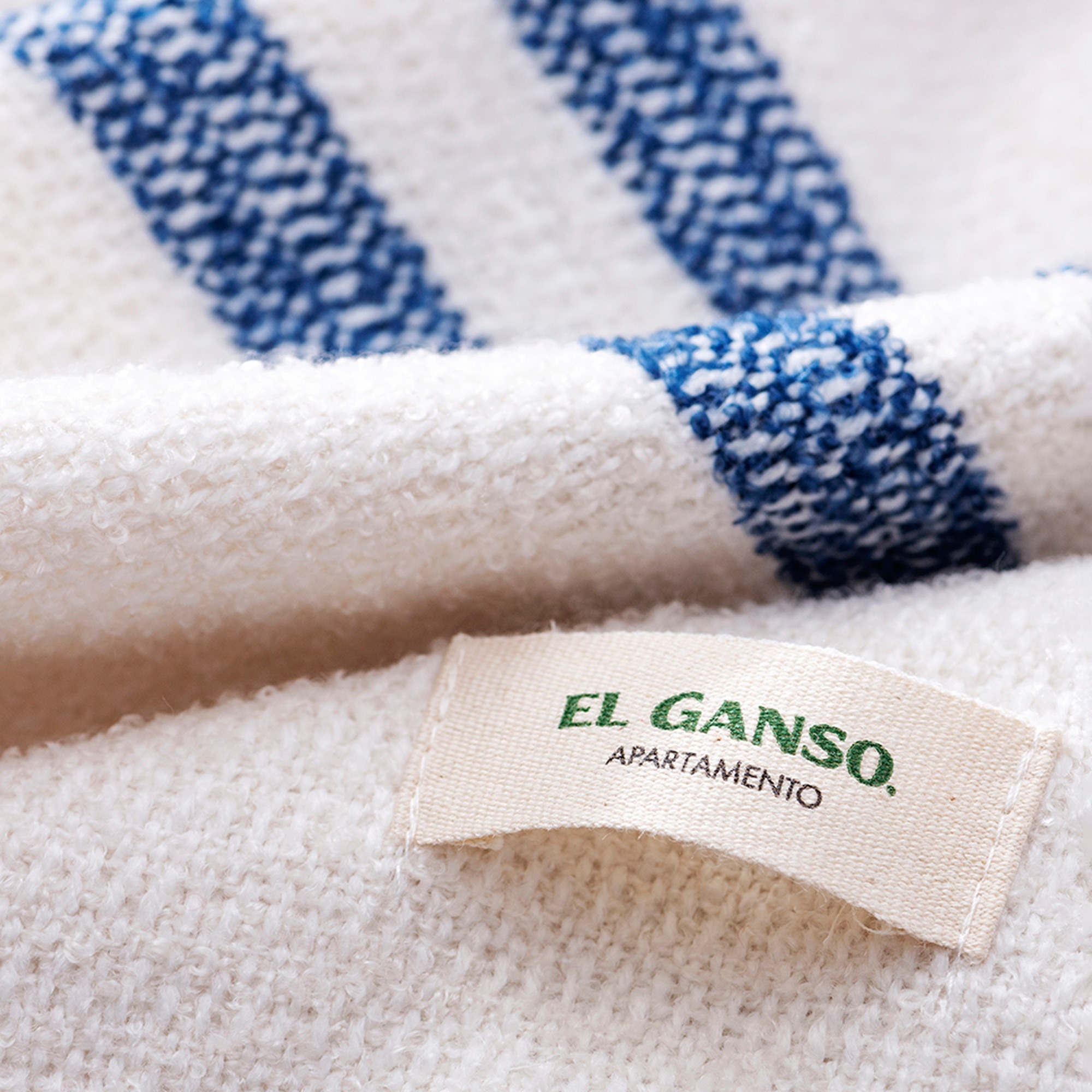 Manta de punto 140x190cm 340gr hilo teñido color crudo el ganso