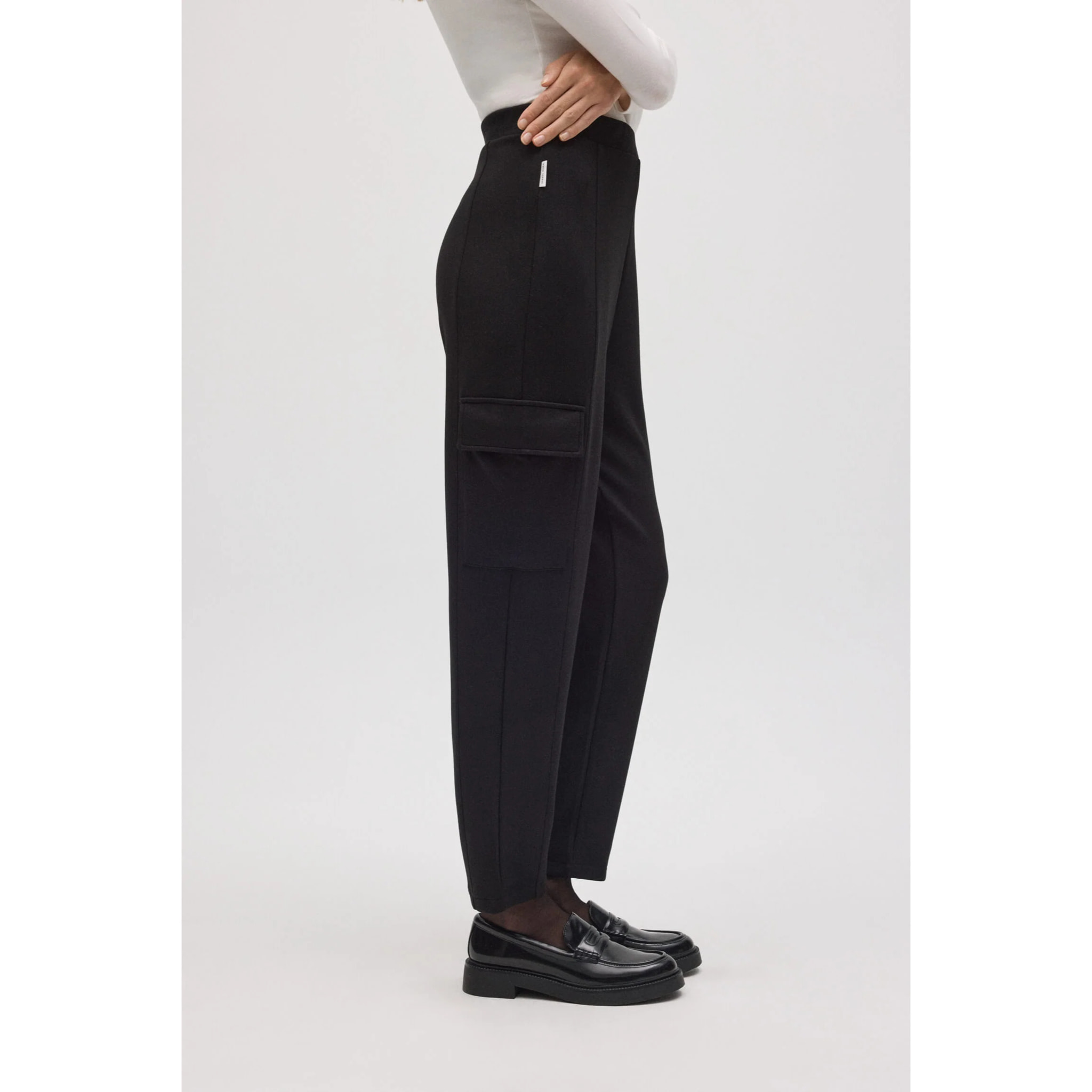 Pantaloni cargo neri fluidi