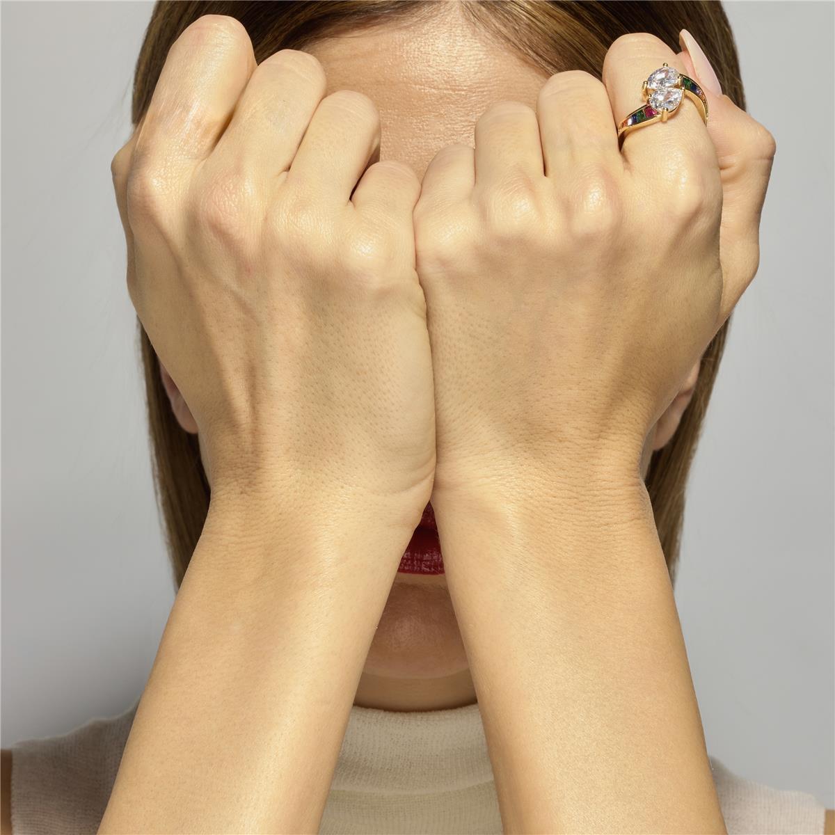 Anillo con Circonita Brillante acabado oro 18k