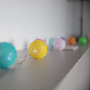 Guirlande boules de coton MIMY COLORS SOLAR 3.8M
