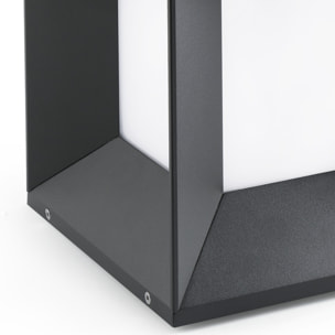 MILA Lampada sopra muro grigio scuro