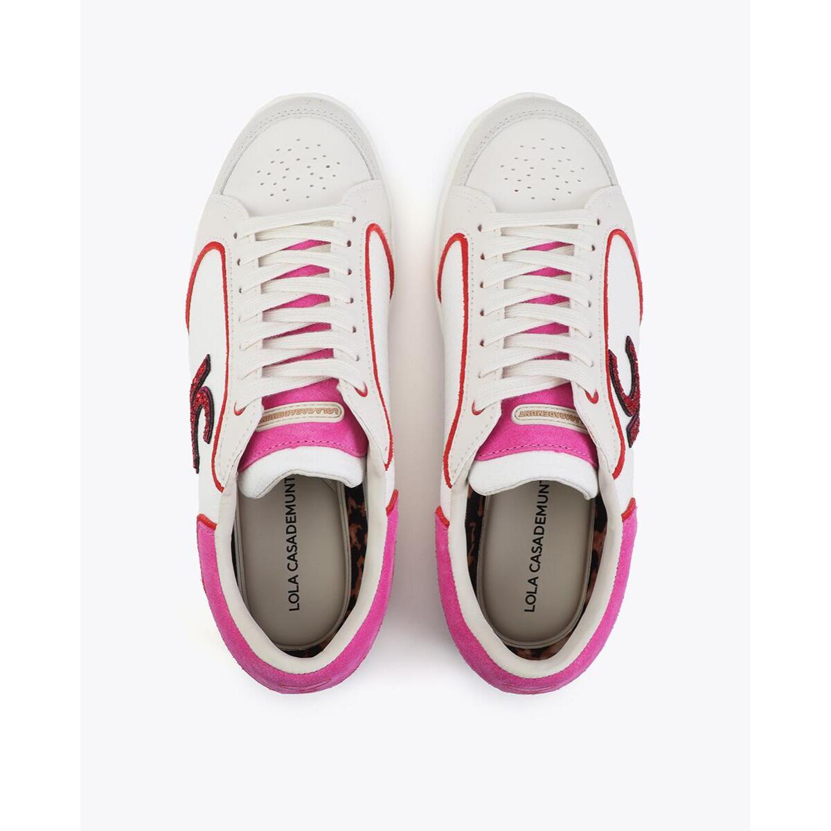 Scarpa sportiva con logo in tessuti abbinati e dettagli in pelle