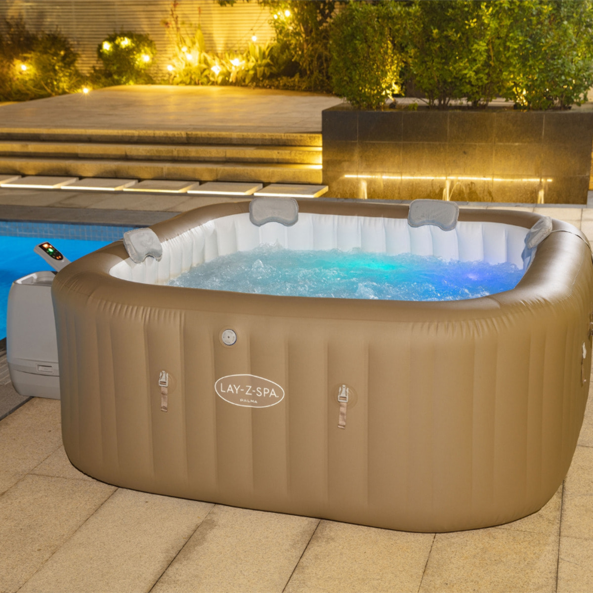 Bestway Spa gonflable carré Lay-Z-Spa Palma HydroJet Pro 5-7 personnes