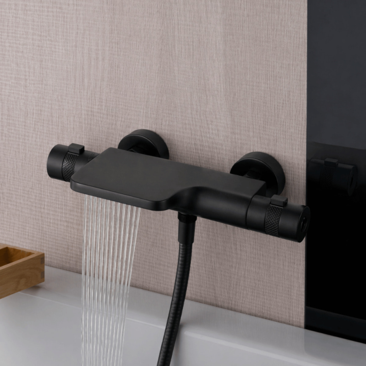 Mitigeur bain douche thermostatique PAINI Spirit noir mat brossé