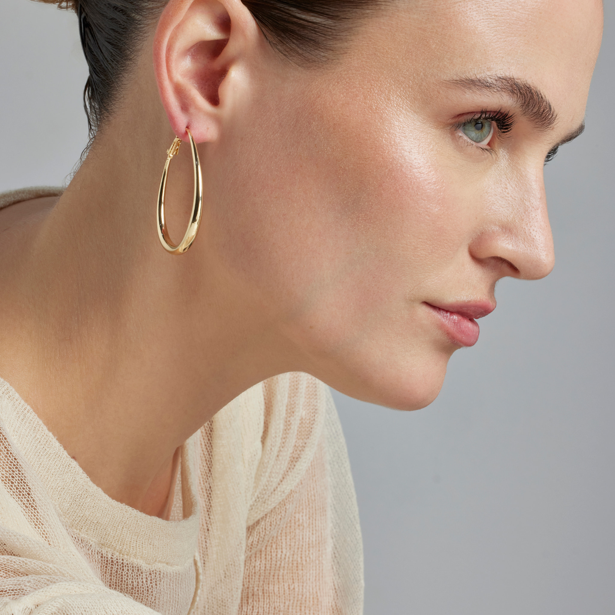 Pendientes de 47mm de diámetro acabado oro 18K