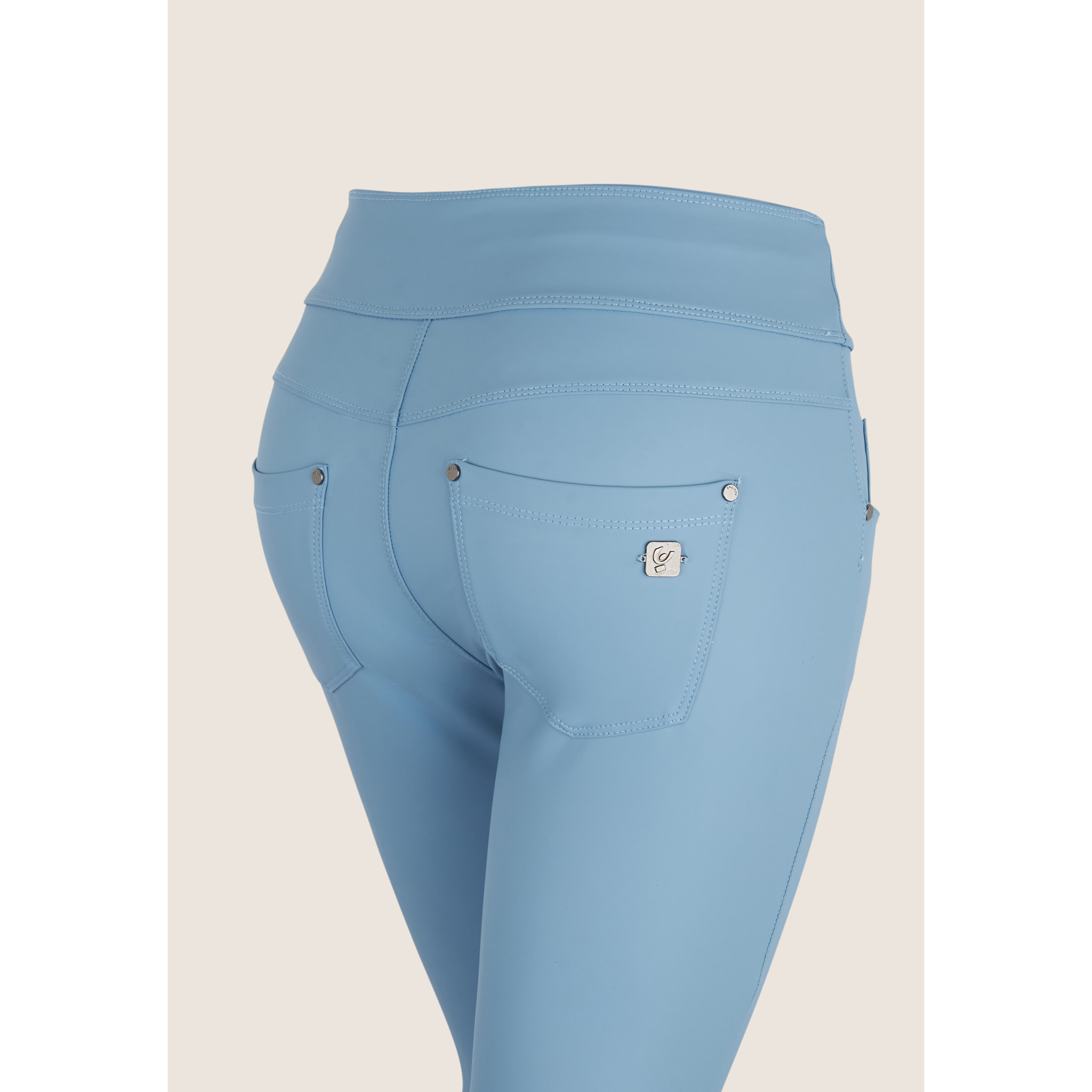 Pantaloni N.O.W. skinny vita media in Similpelle Matt