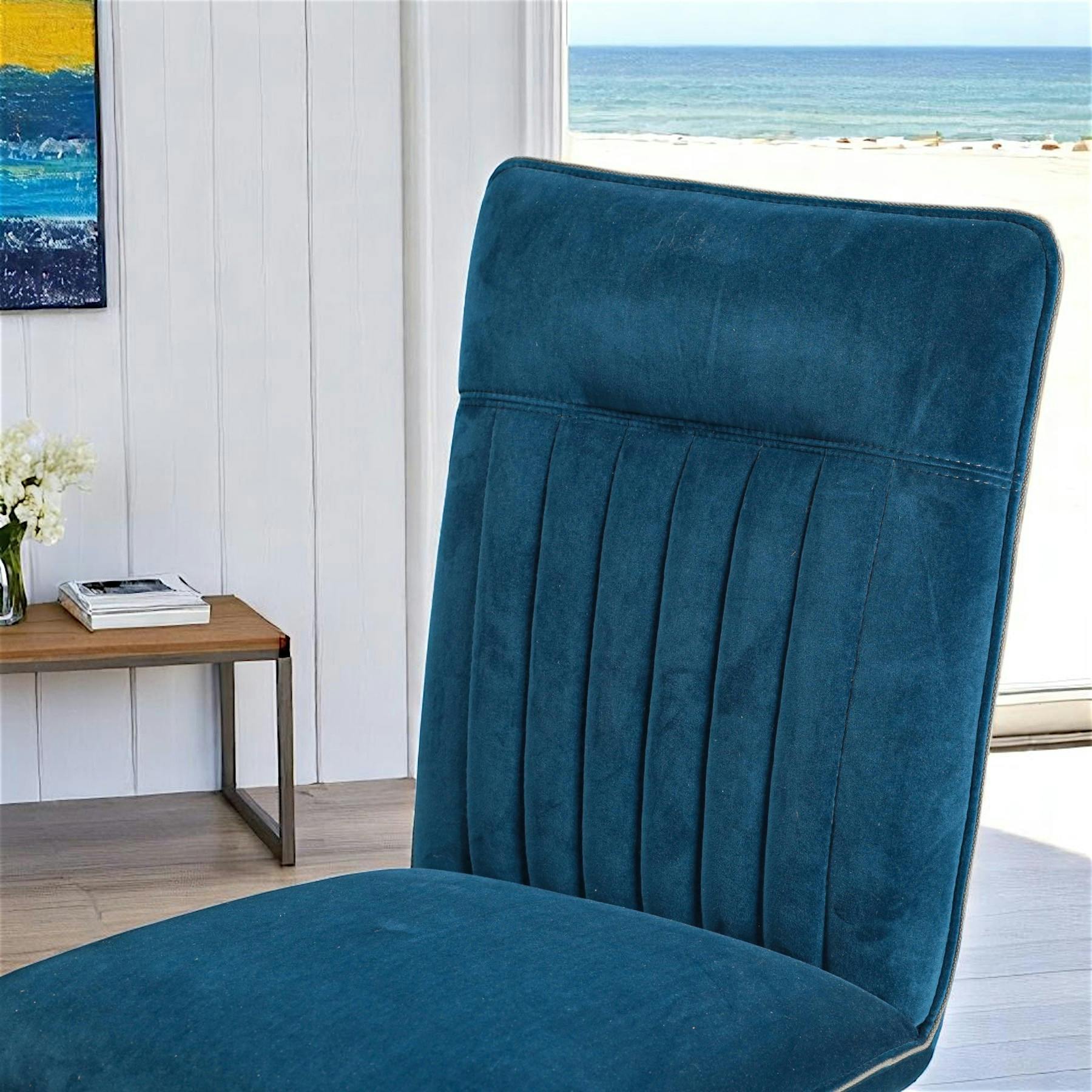 Chaise moderne en velours bleu (lot de 2) OKA