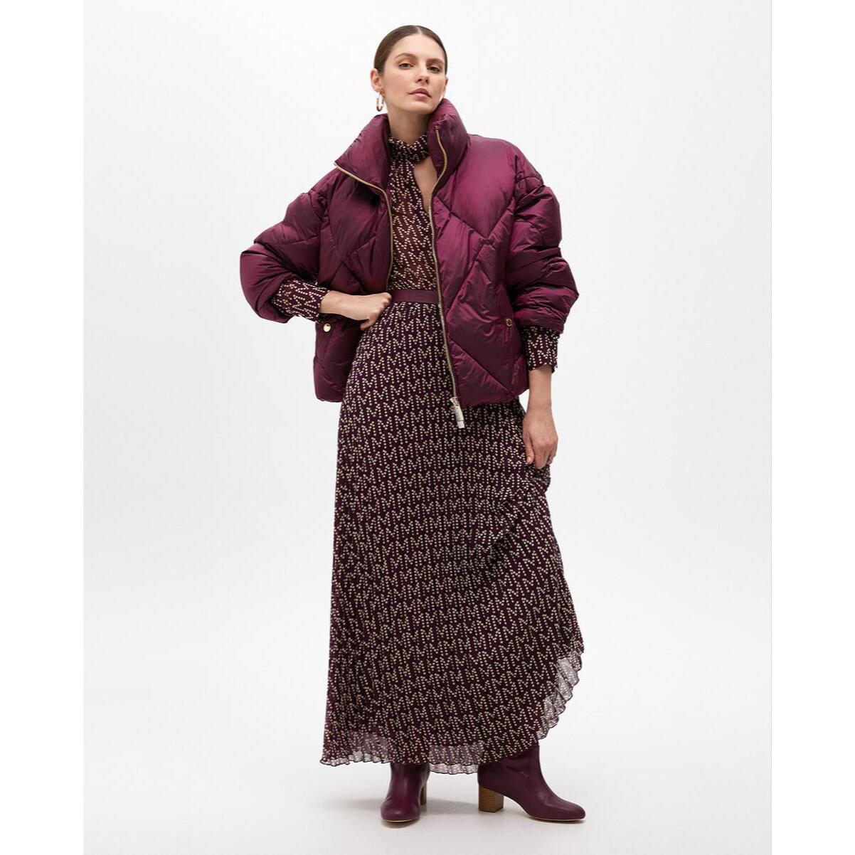 Abito Lungo Plissettato con Logo