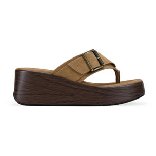 Sandalias de cuña visón con hebilla