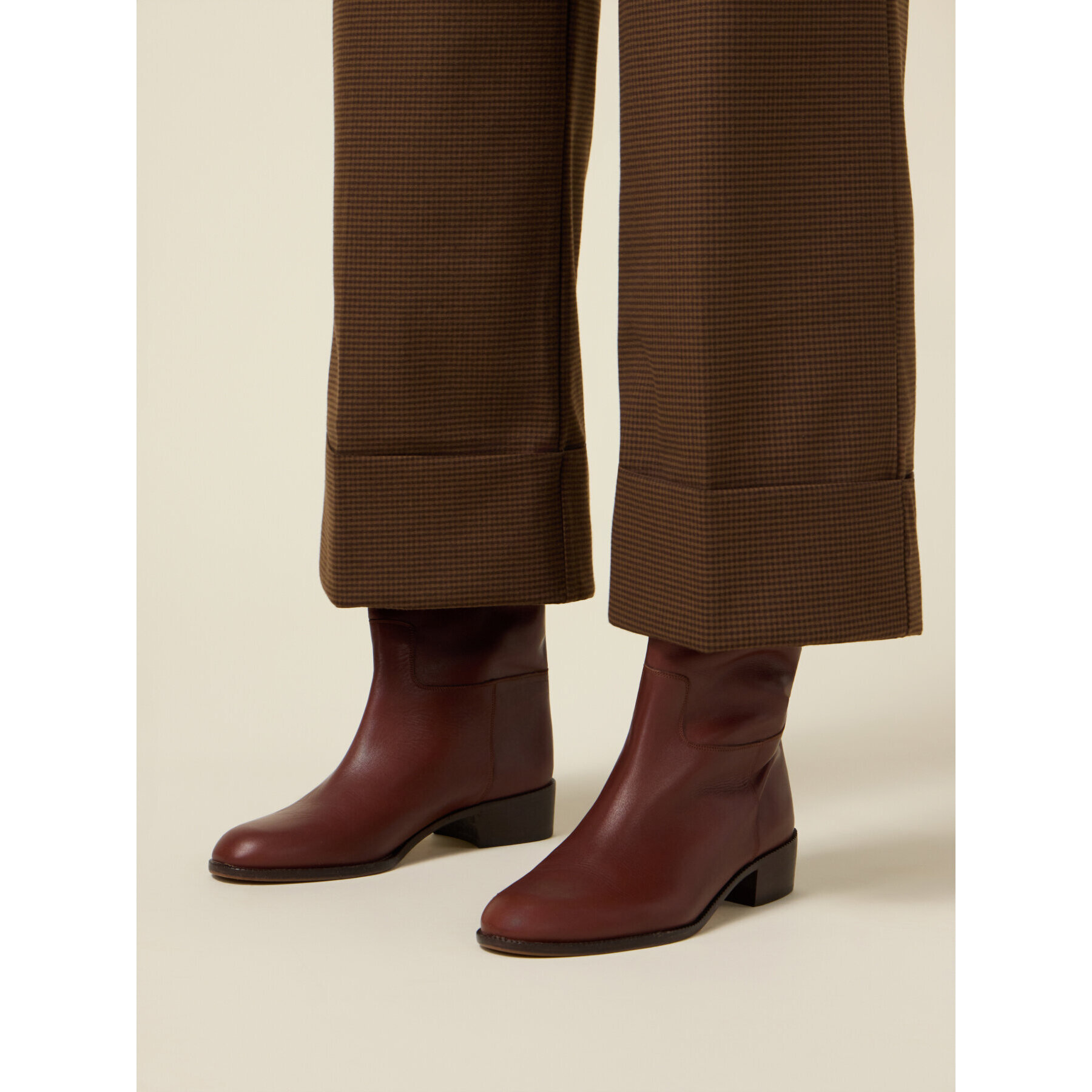 Oltre - Pantalones cropped micro pata de gallo - Marrón