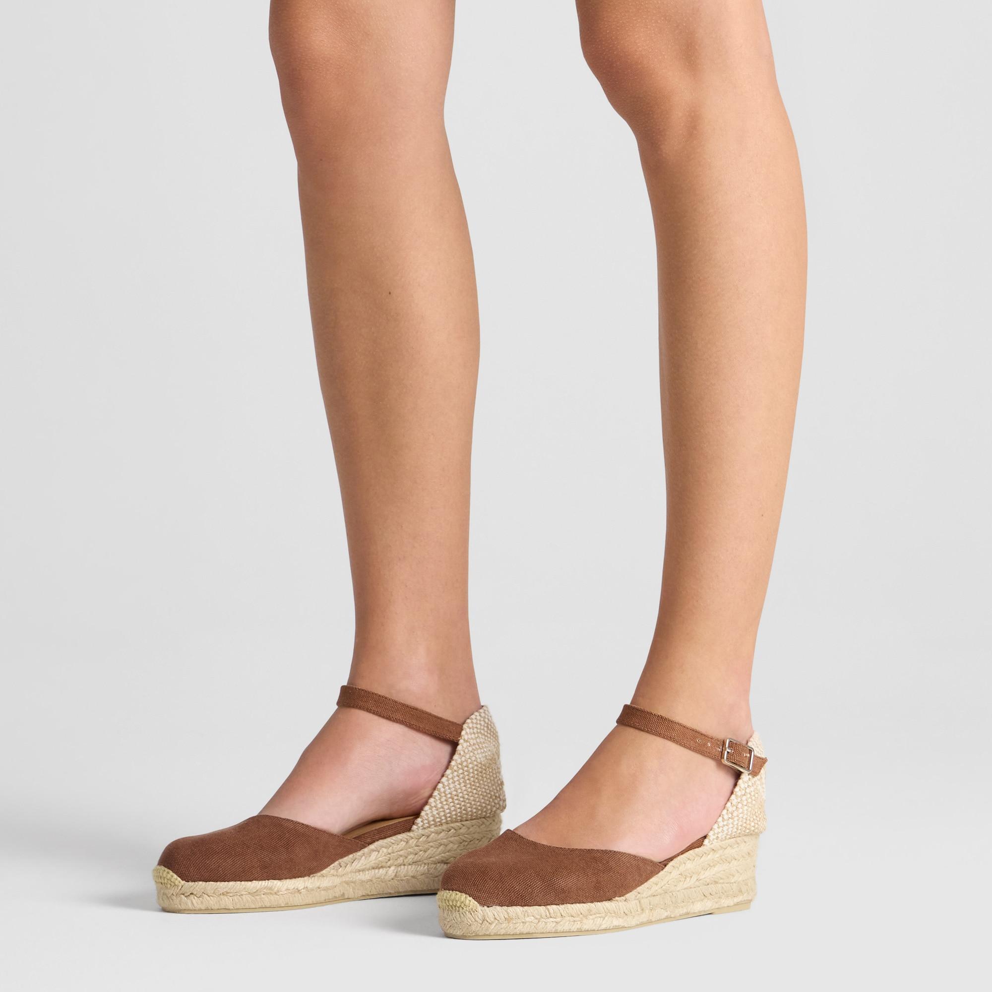 Alpargata con cuña 3 cm en lona de algodón con talonera trenzada y pulsera con hebilla