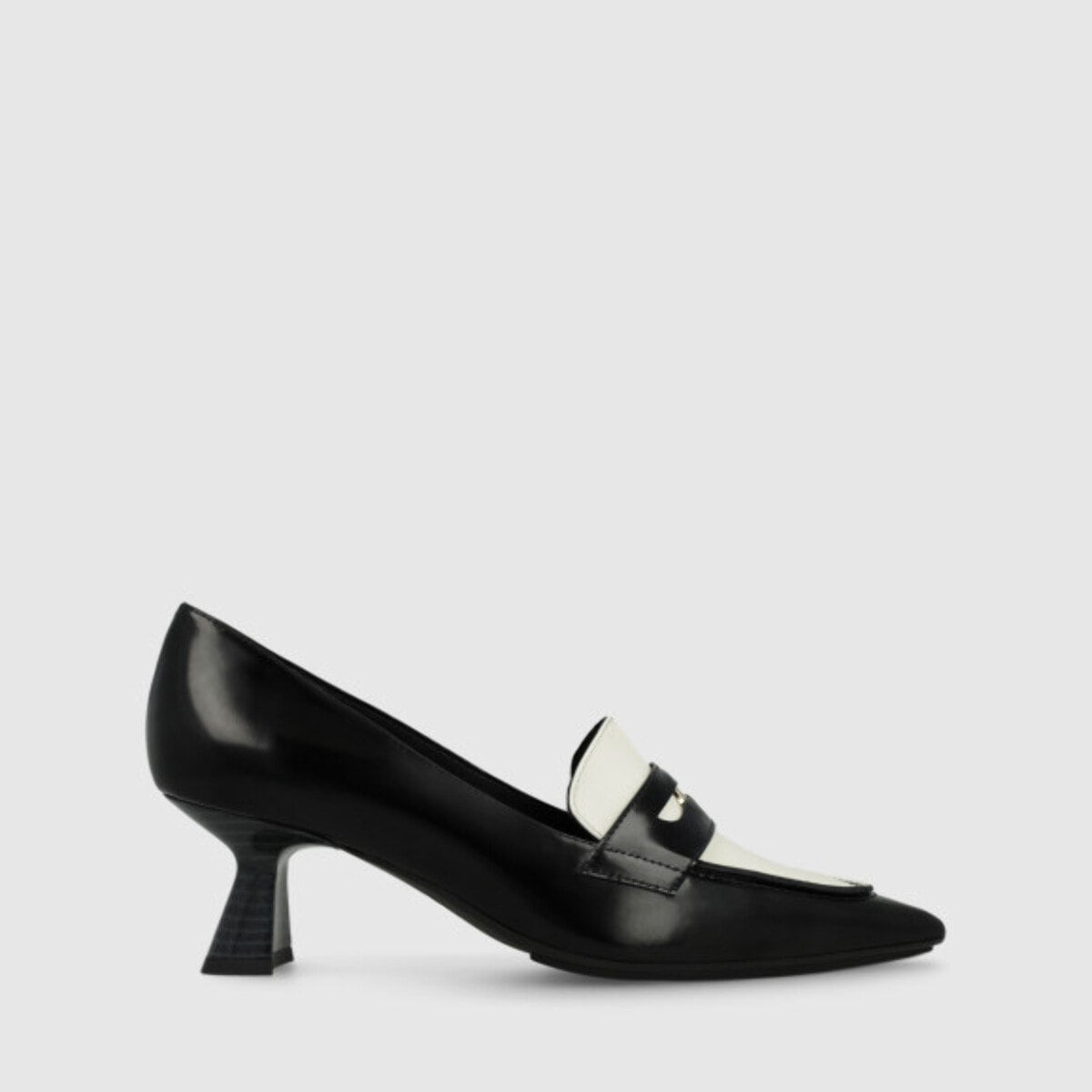 ZAPATOS DE SALÓN NEGROS Y BLANCOS KAL4904