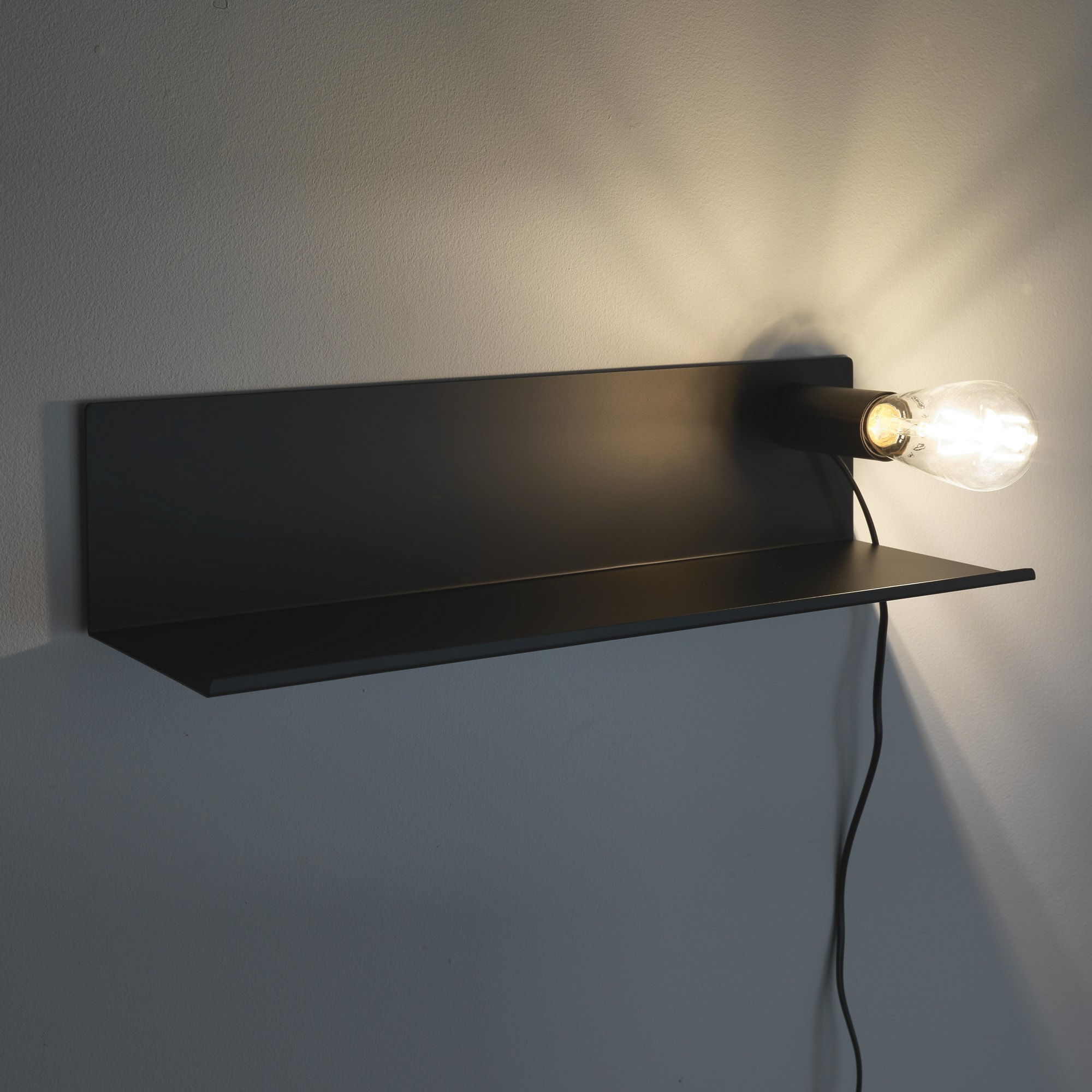 Tomasucci Lampe / étagère / table de chevet MAGIC SHELF NOIR